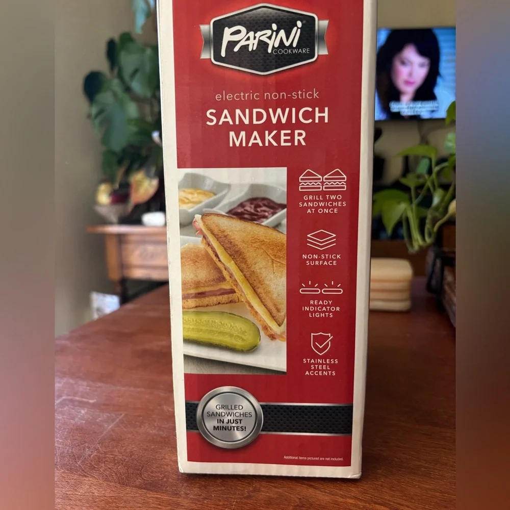 Parini Electric Hot Sandwich Maker